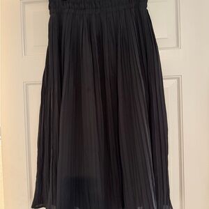 DO+BE Black  Pleated Skirt with gathered waist